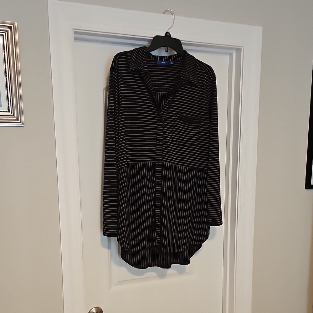 Apt. 9 Black and White Striped Button Down Shirt